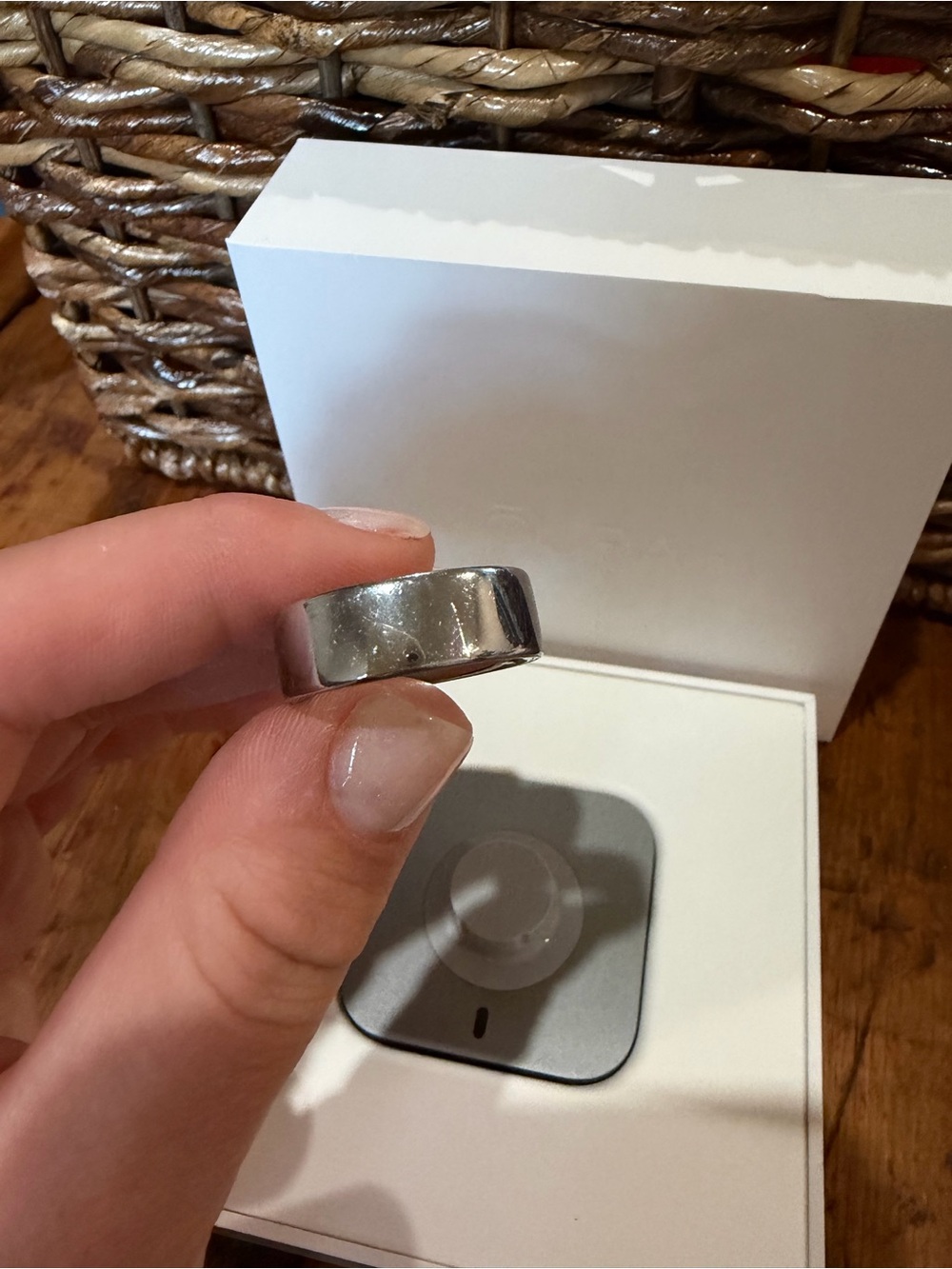 Silver Oura ring 4 size 8 - Picture 3 of 4